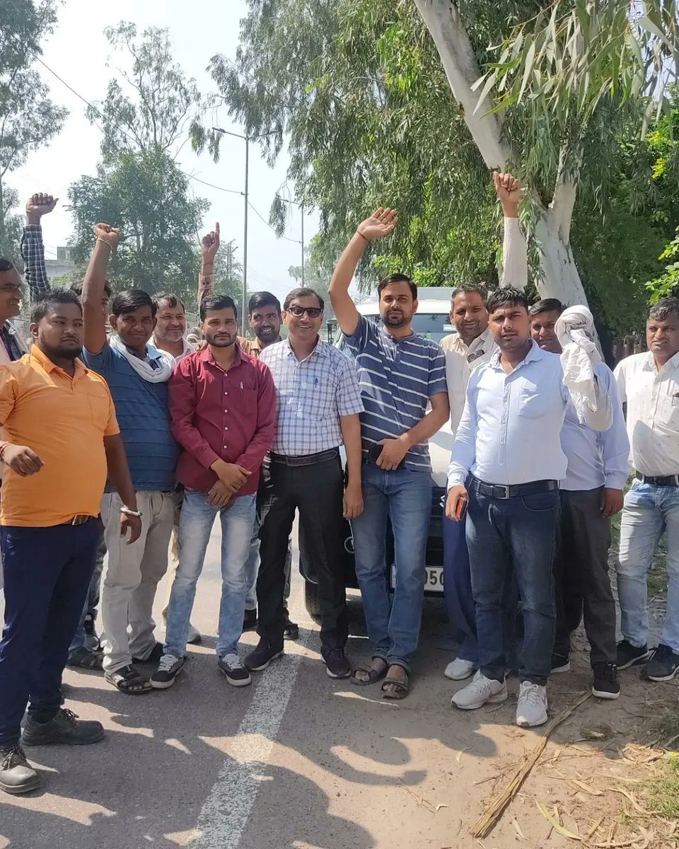 GautamSwaroop7's tweet photo. @VidyutaSangha #राजस्थान_विद्युत_कर्मचारी_संघ
#ops_बिजली_निगमों_मे_बहाल_करो
#ops_बिजली_निगमों_मे_बहाल_करो
#राजस्थान_विद्युत_कर्मचारी_संघ
14 Oct. भरतपुर प्रर्दशन
@1stIndiaNews @zeerajasthan_ @RajCMO  @t_ravikanth @BSBhatiInc @HariBhushanBha1 @VidyutaSangha https://t.co/zv3v0Bugxd https://t.co/3fQHucNWcE