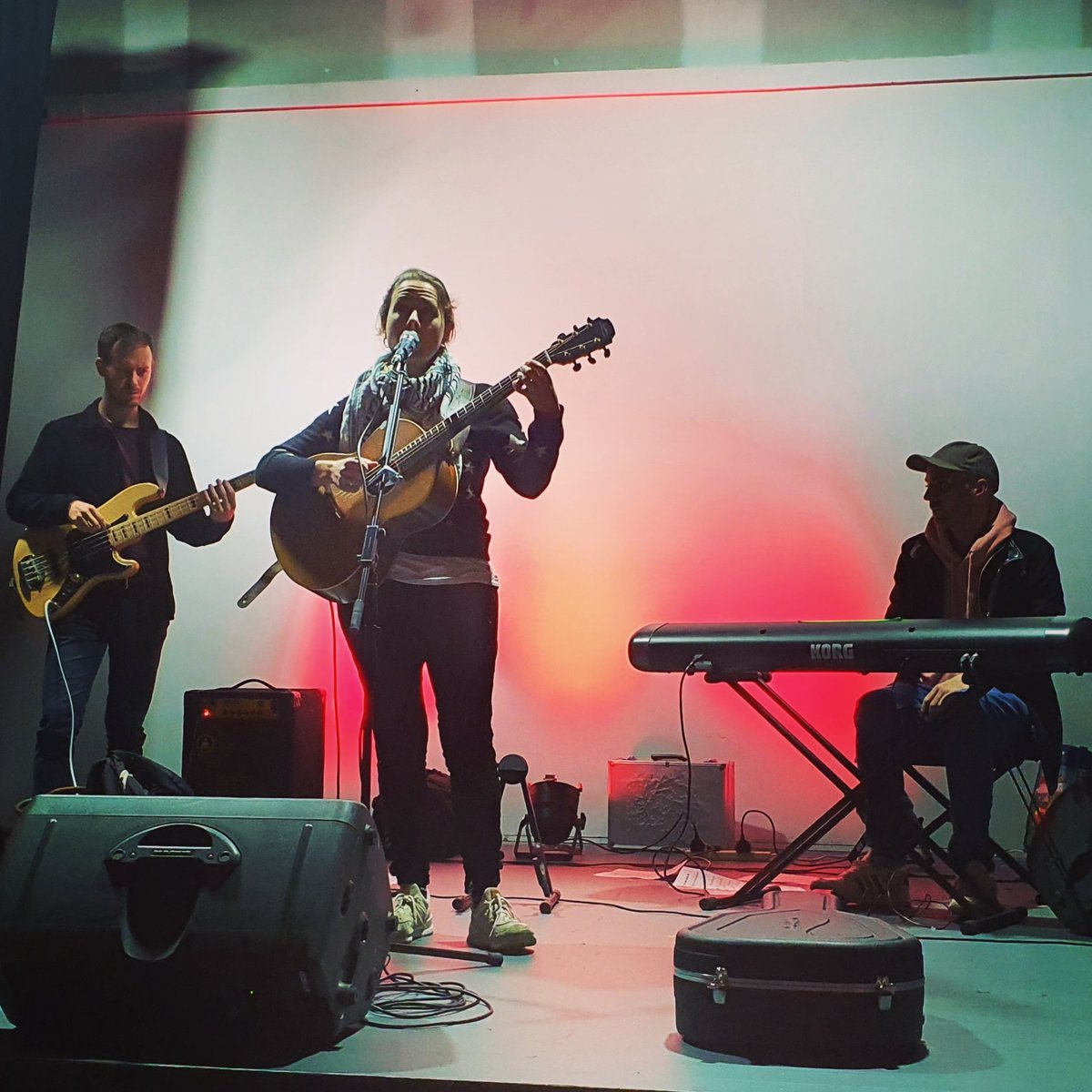 TudorArtisanHub's tweet image. Soundchecking with @siomhamusic at Brewery Lane Theatre...FREE gig at 2pm...#LLPPS