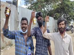 Varman_R4's tweet photo. 'மக்கள் முகங்களில் நான் காணக்கூடிய சிரிப்புதான் ஒன்றரை ஆண்டுக்கால ஆட்சியின் சாதனை. 

#திராவிட_மாடல் ச்சியர்ஸ்🍻🍻🍻🍻 https://t.co/qqYsCjhgTL