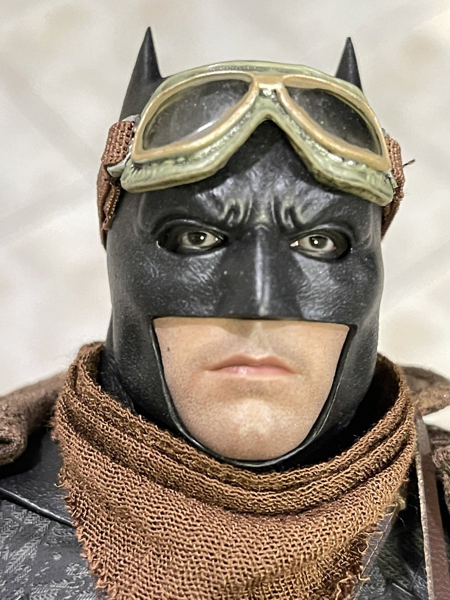 Can’t stop looking at this guy!  Love it! #Batman #Batcowl #HotToys