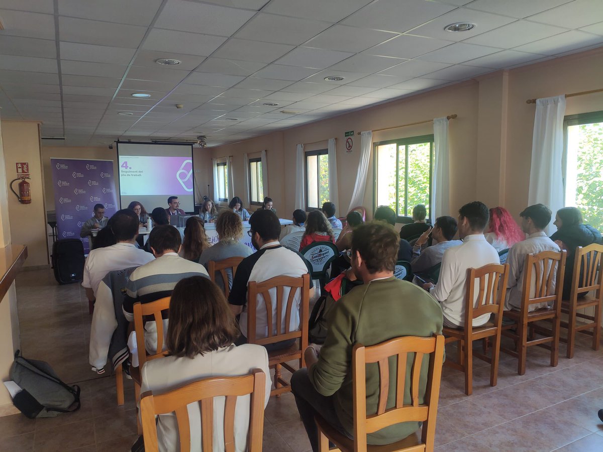 ConsellJove's tweet photo. 💼 Aquest diumenge celebrem la reunió plenària amb les nostres entitats per a fer seguiment al pla de treball, compartir la feina feta i parlar dels projectes de futur.

🙋‍♀️ Participació juvenil en directe! https://t.co/gxGm8P3gYS