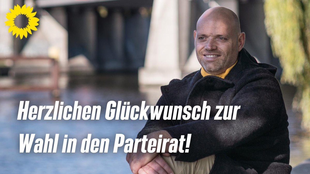 gruenemitte's tweet photo. Die #bdk22 hat @TMassalme in den #Parteirat von @Die_Gruenen gewählt! Er wird dort den Bundesvorstand beraten und die Arbeit zwischen Gremien, Fraktionen & Landesverbänden koordinieren. Als Kommunalo steht Tarek für tausende Ehrenamtliche und ist ihre starke Stimme. 💚🌻 https://t.co/JlP1LFvYu4