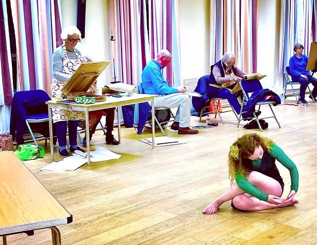 MelSimpsonDance's tweet photo. Had a fantastic evening being a dance model for the wonderful artists at #tadworthartgroup #drawingdance #paintingmovement #dancemodel #gesturaldrawing #figurativeartist @TadworthCraft @surreyartists @Carshalton_art https://t.co/ZUyAV1HaJh
