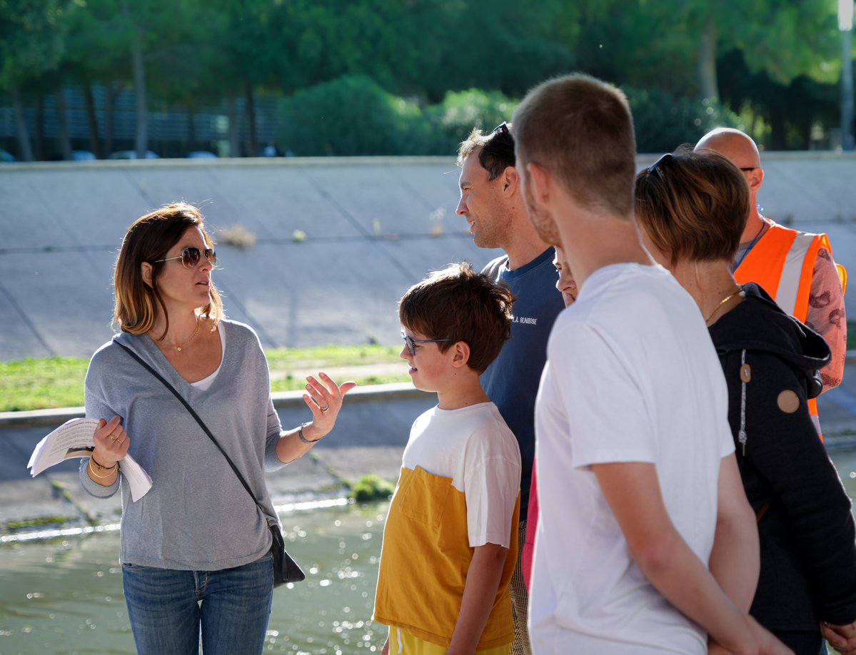 PMMontpellier's tweet image. 🚔Lors des crues, les 👮🏿👮🏻‍♂️sont mobilisés pour fermer les points bas 
🌩️#TousRésilientsFaceAuxRisques 
🚶🏼‍♀️ Visite pédagogique « à la découverte du Lez » et du risque inondation commentée par
2️⃣experts
🌊@Montpellier3m➕💧#SYBLE
&amp;amp; animée par la
🦺#RéserveCommunaledeSécuritéCivile