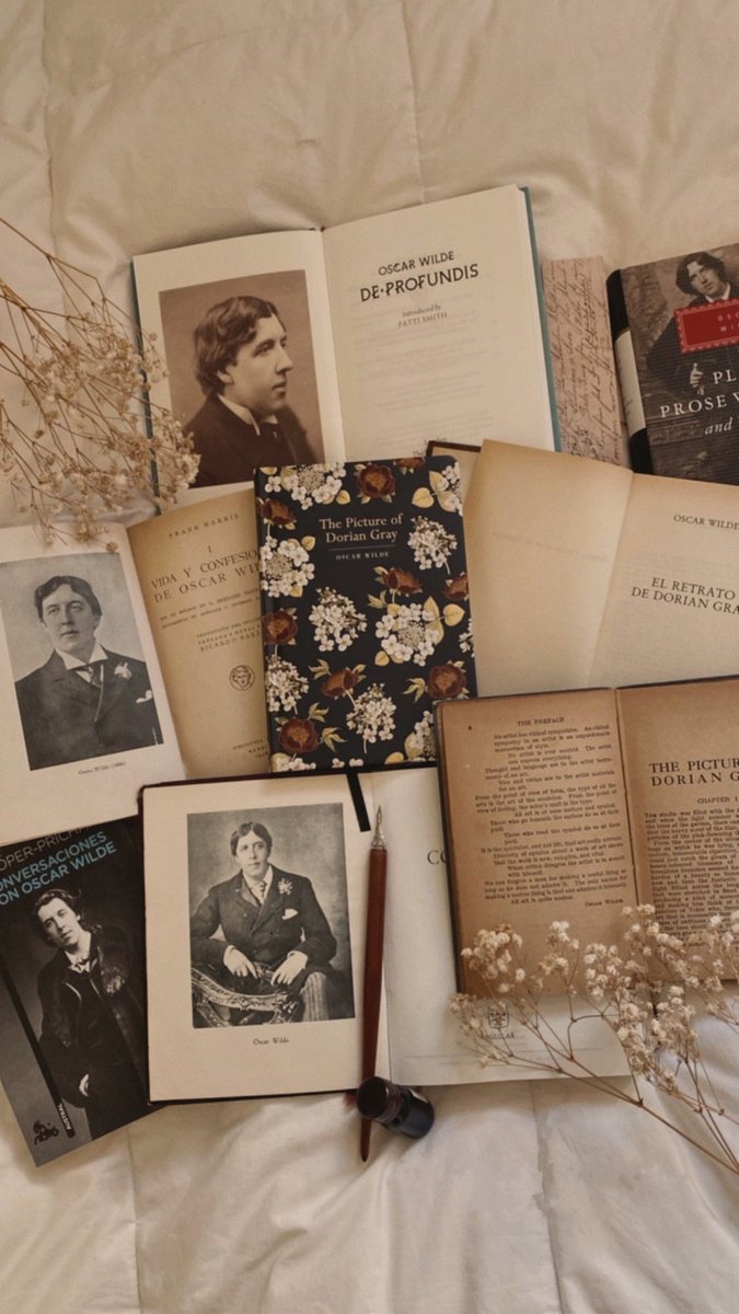 • "with freedom, books, flowers and the moon, who could not be happy?" 🌙

happy birthday my dear Oscar Wilde 🤍
