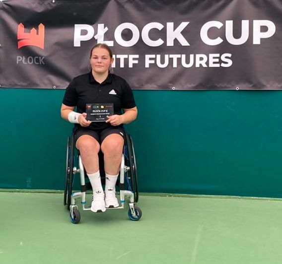 WChairTennisGB's tweet photo. 1⃣st Senior International Women's Singles Title 🏆

A landmark day for @RubyBishop_ after beating top seed and former world No.11 Marianna Lauro (ITA) 6-3, 4-6, 6-4 to win the @worldtennis Futures Plock Cup II.

#BackTheBrits 🇬🇧 #wheelchairtennis https://t.co/4qjVsqzhPT