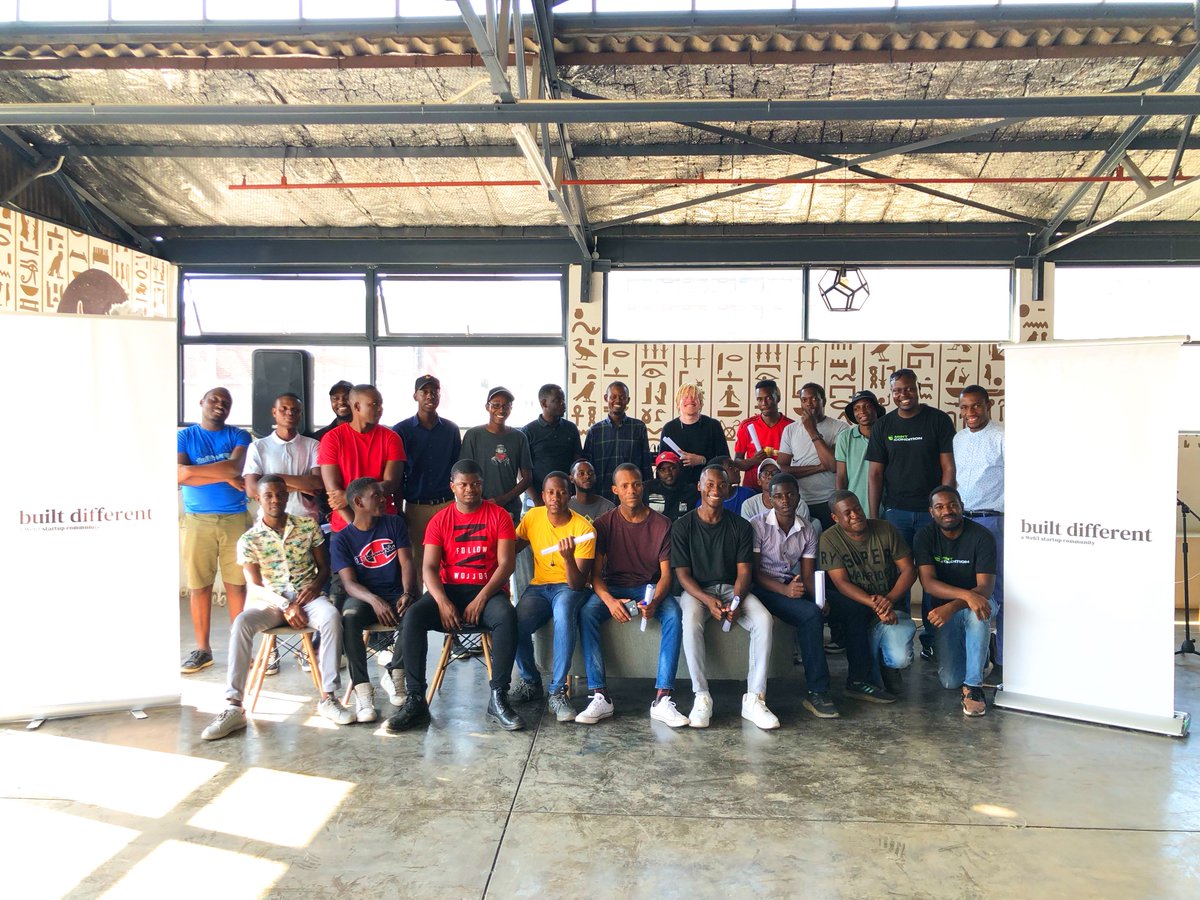 Eth 2.0 Merge Mixer event 💻📈

hosted by <a href="/builtndifferent/">BuiltDifferent</a> &amp; <a href="/MintCondition4U/">mintconditionapp</a> at the Ibu Hub in Harare.

captured by @3rdWorldChrons™️