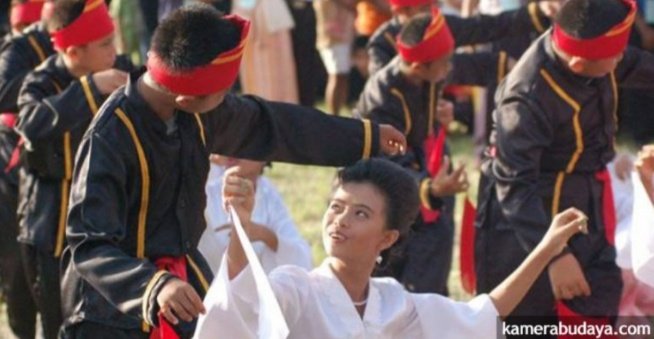 Tari Mahambak Batik (Minahasa), biasa ditampilkan saat acara syukuran rmh baru warga sekaligus sbg ajang sosialisasi
<a href="/Em_7015/">Warung D'Jabbar</a> 
<a href="/hatimu_sakit/">Ragil Semesta</a> 
<a href="/nalusin/">Atalando</a> 
<a href="/ediksonaruan/">Iwan Bae</a> 
@Bambang06304959 
@ampyanina 
<a href="/othexbae08/">☕☕pencinta kopi item ☕☕</a> 
<a href="/RannySuwuh/">𝓡𝓪𝓷𝓷𝔂 𝓢𝓾𝔀𝓾𝓱 𝓚𝓪𝓷𝓽𝓮𝓻</a> 
<a href="/MorantaAmar/">Moranta</a> 
<a href="/kaboet_rimba93/">@Mbah_Jo Genjiek</a> 
<a href="/H4l1mun_D1n61n/">G BENSON 😎</a> 

🙏⚘💙