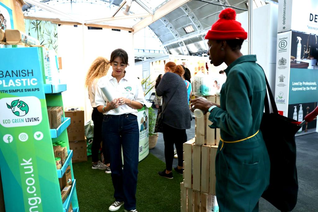 SustShow's tweet photo. Get your eco-friendly lifestyle up and running at The Sustainability Show with @EcoGreenLiving2 - stop by their stand to stock up on your home essentials.
#ssldn #ssldn22 https://t.co/W3N2Lhl7VQ
