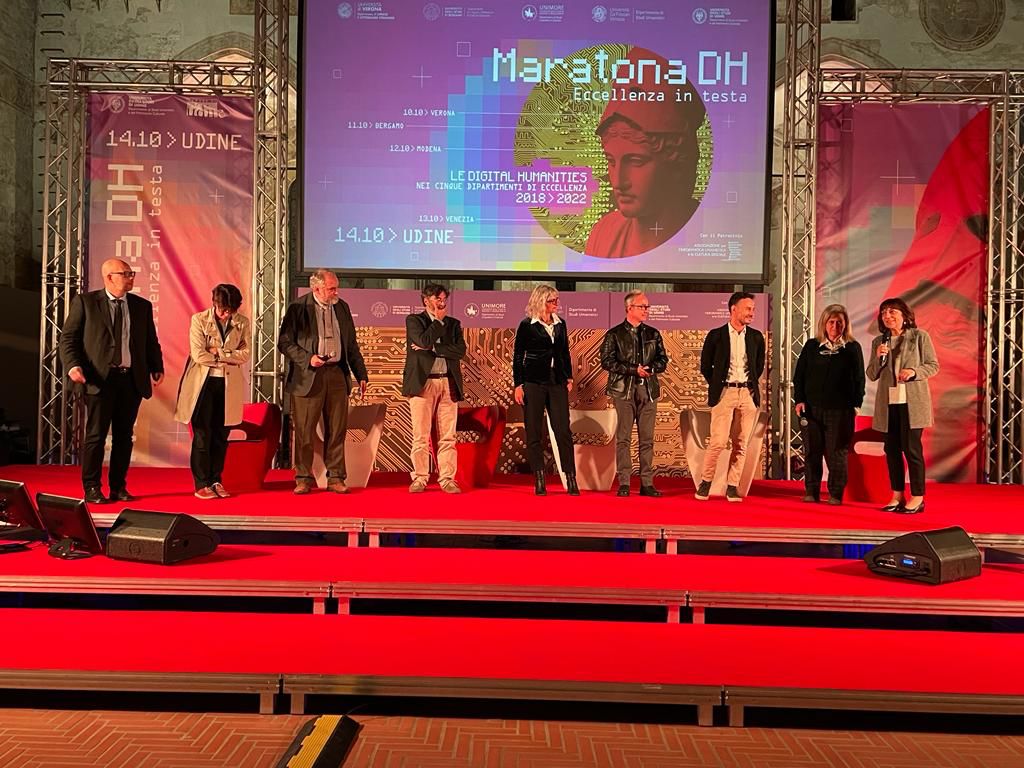 RobertoRDT's tweet photo. On Friday evening our long ride came to an end: quite an impressive journey, thank you everybody! Now a relaxing Sunday😄 @PFrassi @GeoffRockwell @mapukolg #digitalhumanities #maratonaDH https://t.co/PgXMRKlBVc