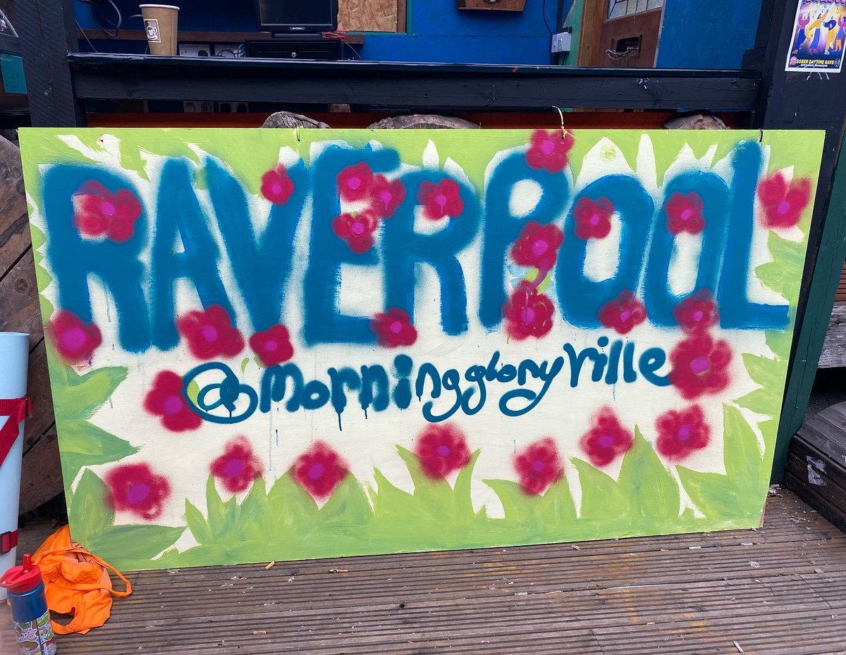 BeWellLearning's tweet photo. We had a fantastic afternoon at RAVERPOOL! 🌈 @GloryvilleHQ 

Daytime sober rave &amp; wellness party in Liverpool. 

Dancing, socialising, yoga and the good vibrations of a sound bath💗

Thanks @barberchar &amp; @LauraSe09220220 for a great time together

#raverpool #workplacewellbeing https://t.co/pgJXJFhH9f