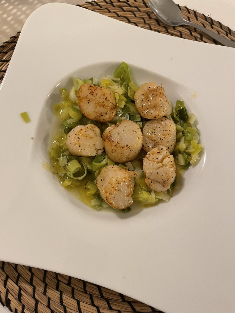 lili et moi tweet media