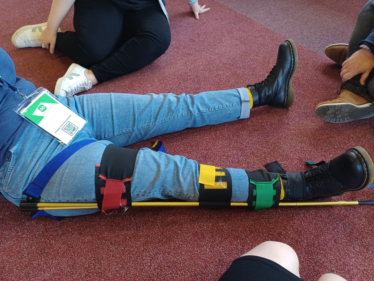 heatherwalks90's tweet photo. learning how to apply kendrick splints @TraumaCareUK conference @wmcareteam https://t.co/J2d1GUYmPO
