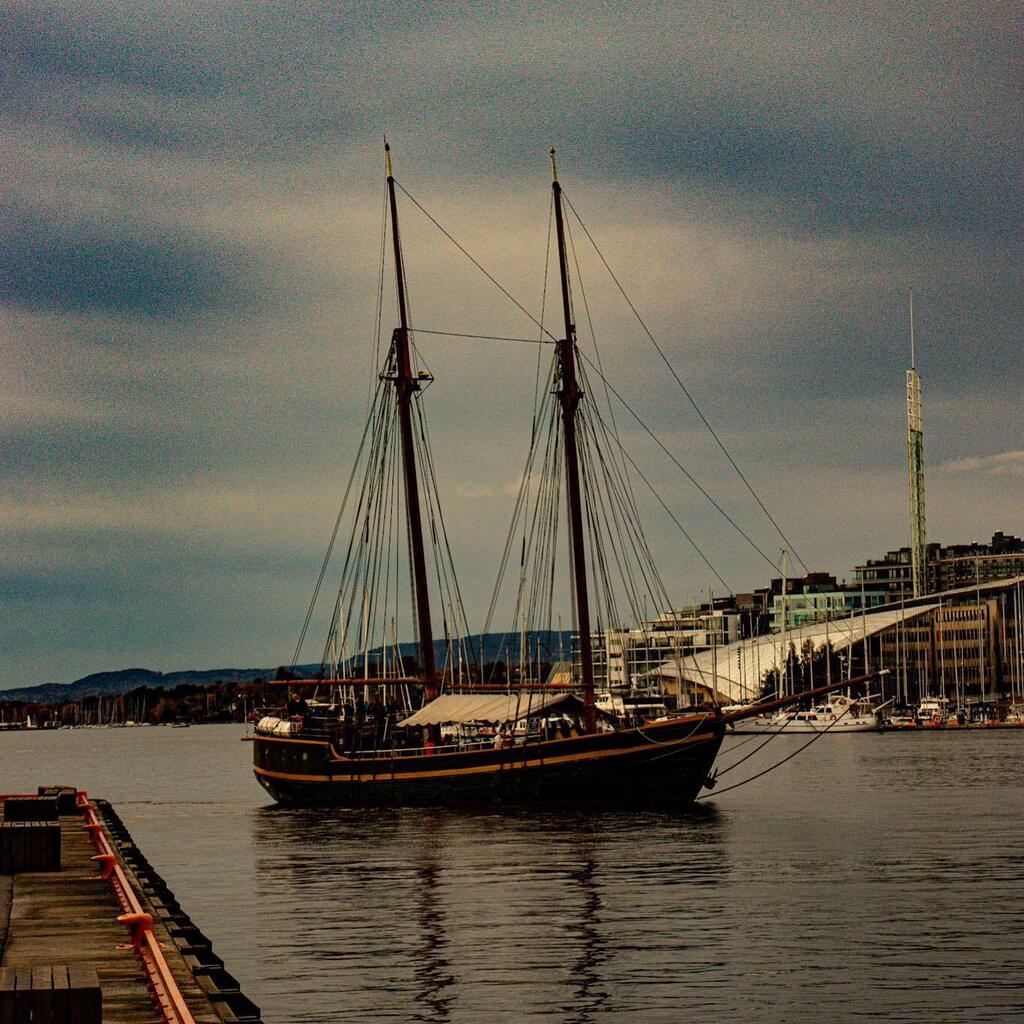 tallman_travels's tweet photo. Found some vikings, very accommodating… 

#tipsfortravel #instatraveltips #travellingdestinations #conscioustravel #travelinspirations #travelismypassion #greentravel #travelguides #travelshot #traveltip #ecotravel #travelerlife #sustainabletravel #t… https://t.co/dT0Xgx0ave https://t.co/o36fNZwGvs