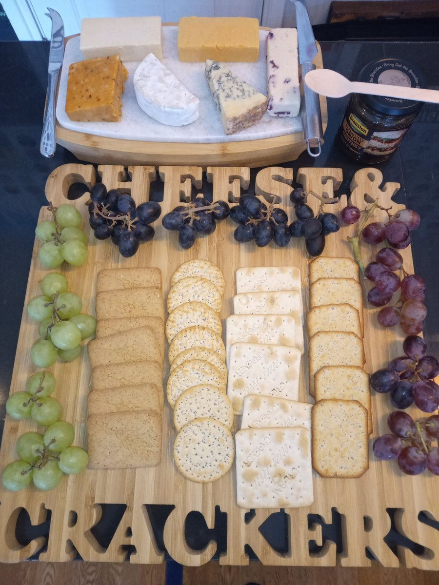 Free cheeseboard all day every Sunday with great beers to wash it down with #craftbeerlover #caskale #craftbeerscene #camra #craftbeernotcrapbeer #cask #bromleycamra #beerlover🍻 #bromleybusiness #beerstagram #beers #beeroftheday #beerbelly #realales #realbeer #ukbeerscene