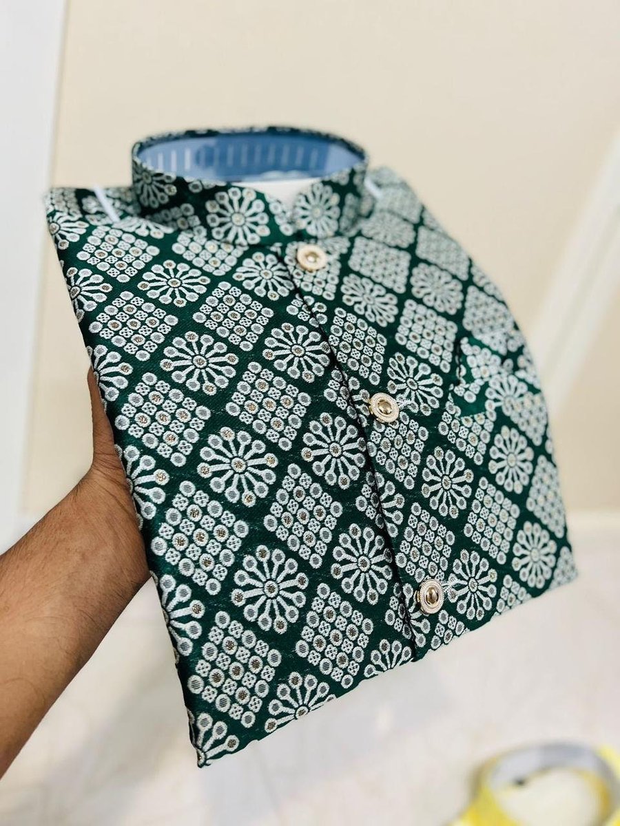 ifashionphoenix's tweet photo. Excited to share the latest addition to my #etsy shop: Fancy Mirror work Modi Nehru Jacket For Men | Lakhnavi Waist Coat | Jacket for Kurta | Gift For Him | Wedding Kurta | Indian Wedding Theme https://t.co/yyRtdhbOoe #victorian #regular #handmadejacket #kurtaset https://t.co/4qosodyWhW