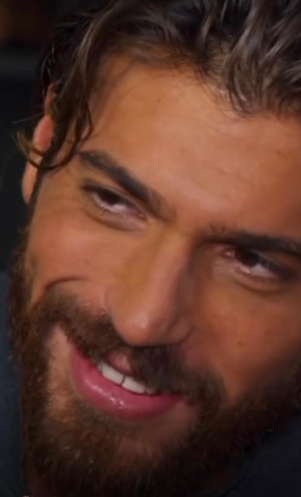 Em Viola Come Il Mare Can Yaman no papel do charmoso Inspetor Francesco Demir faz nos sonhar e desejar ver o desenrolar desta série que se tornou num sucesso fantástico.
#CanYaman
#ViolaComeILMare
#FrancescoDemir