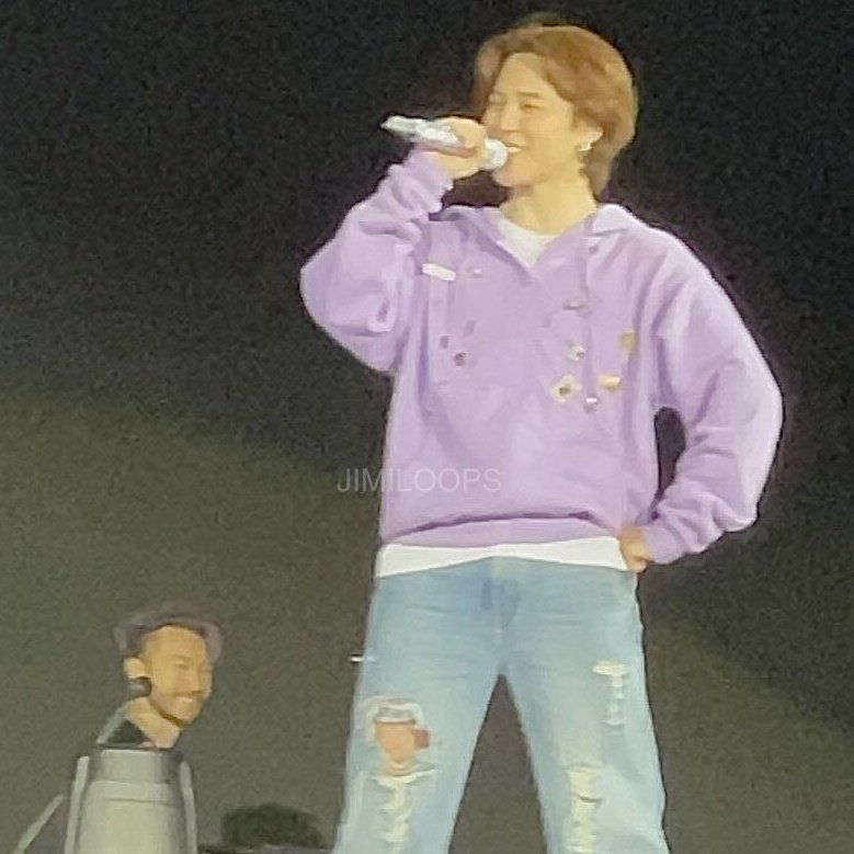 pjmfilmz's tweet photo. you pick any up any jimin picture and there is almost always a person in the background absolutely losing all their uwus over him https://t.co/xhrO7z1zQl