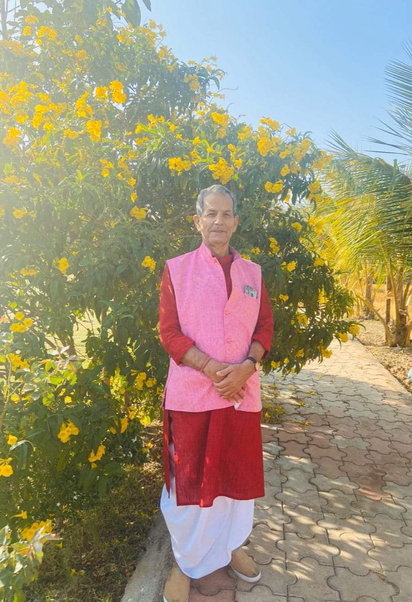 kumardhirajd0's tweet image. जेपी सेनानी, भाजपा के वरिष्ठ नेता, बिहार प्रदेश कार्यकारिणी समिति सदस्य, सीतामढ़ी के पूर्व जिला अध्यक्ष एवं विभिन्न राज्यों के प्रभारी रहे, Suphal Jha (मौसा जी)का निधन
इश्वर महान आत्मा को सद्गति प्रदान करते हुए उन्हें साकेत बास मे स्थान मिले यही कामना करते है.. 😥🙏
@BJP4Bihar