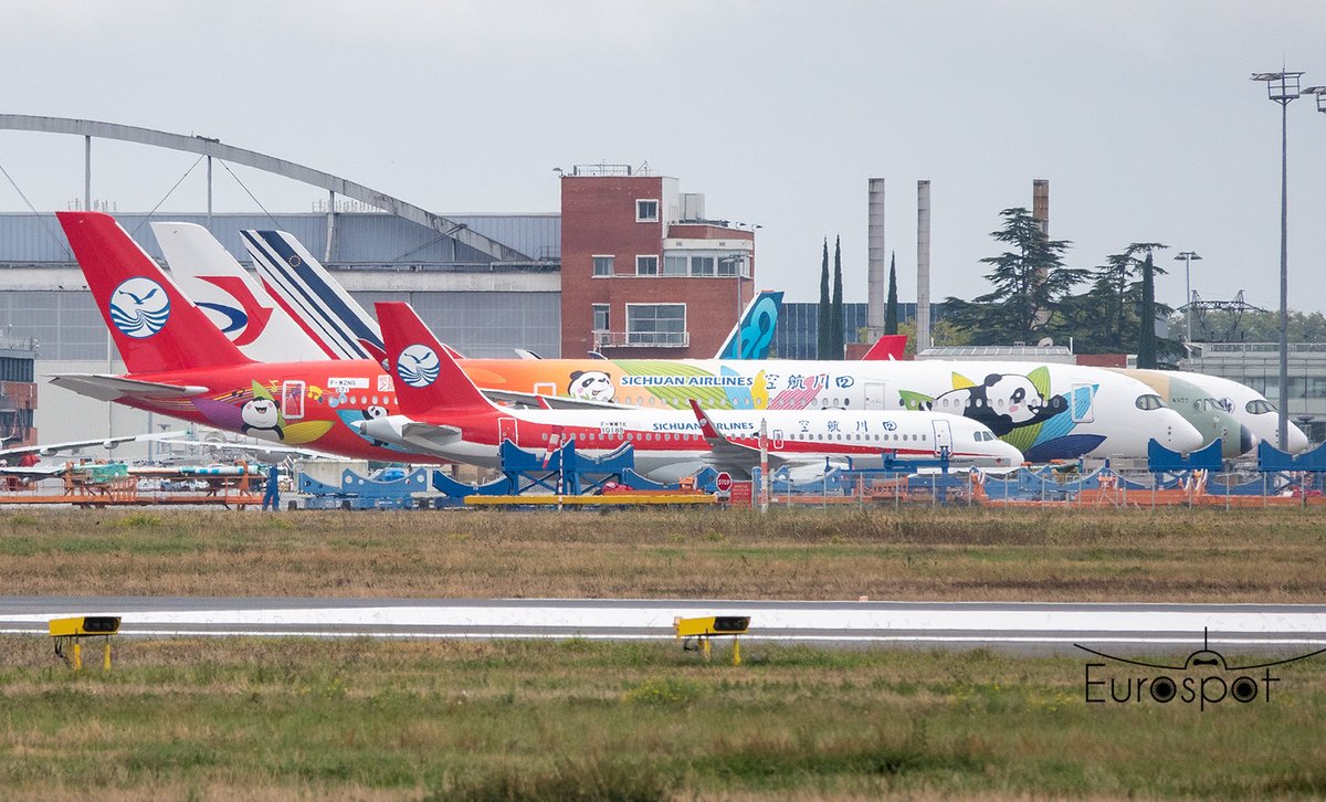 Sichuan Airlines Airbus family and nice A350 line up #Airbus #A350 #SichuanAirlines #planespotting #avgeek