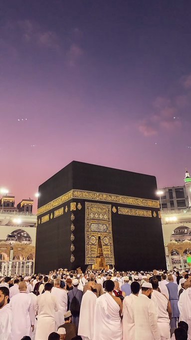 tamanna_tx's tweet photo. Sunsets of Makkah  are just unreal🤍 https://t.co/zamEJ1D2lO