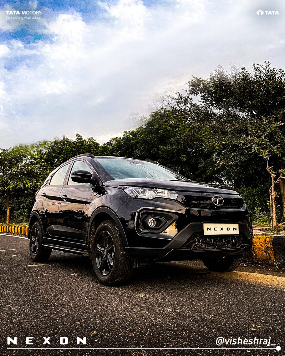 TataMotors_Cars's tweet photo. Embark in the #Dark
Ft. Vishesh's bold Tata Nexon.
Share your Tata Nexon experiences and stand a chance to get featured on our official page.
#NexLevel #TataNexon #Nexon #TataMotorsPassengerVehicles #NexonNumberOne #NexonFamily #Dark #SUV #WeekendDrives https://t.co/XyhYypdrVu