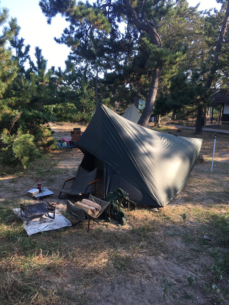 yhaman1976's tweet photo. 早速MAS1Tを真似させてもらいました。少しの手間で居住空間アップして快適!#MAS1 #ddタープ #ソロキャンプ https://t.co/71FZYLPgyz