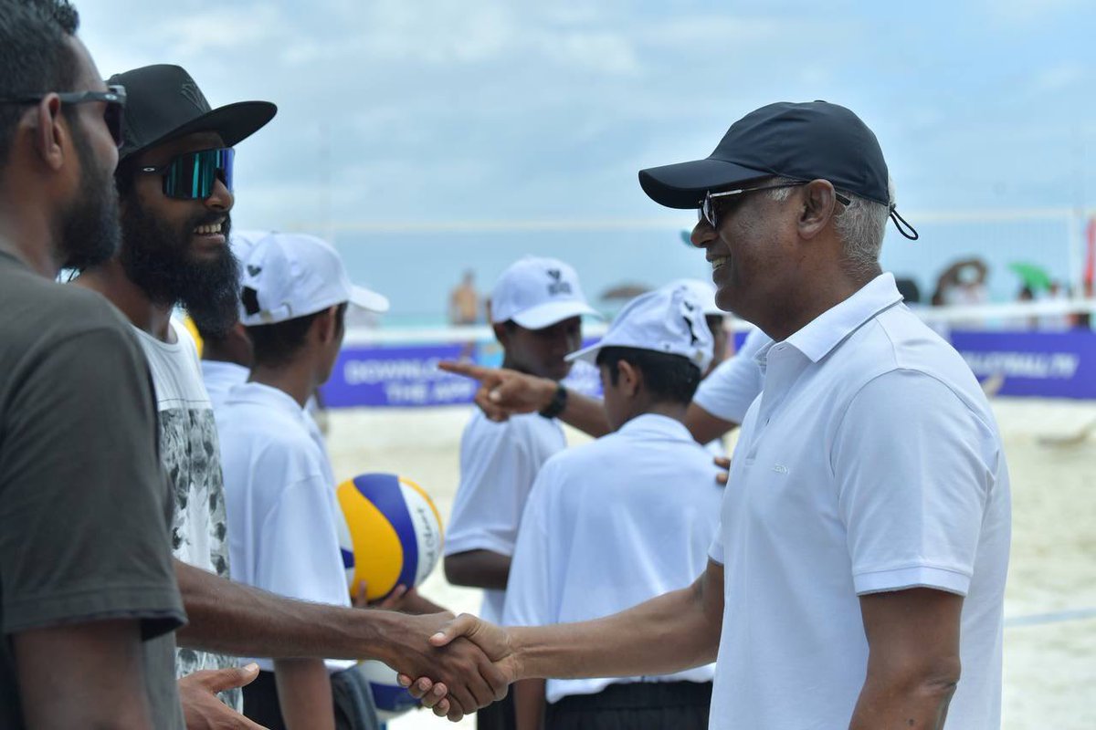 presidencymv's tweet photo. President @ibusolih attends games of the "Volleyball World Beach Pro Tour Maldives Challenge 2022" at Sun Island Resort &amp; Spa. The highest-ranked sporting event hosted in the Maldives, the tournament features world-class players from 28 countries. https://t.co/FZ1X5tIRUS
