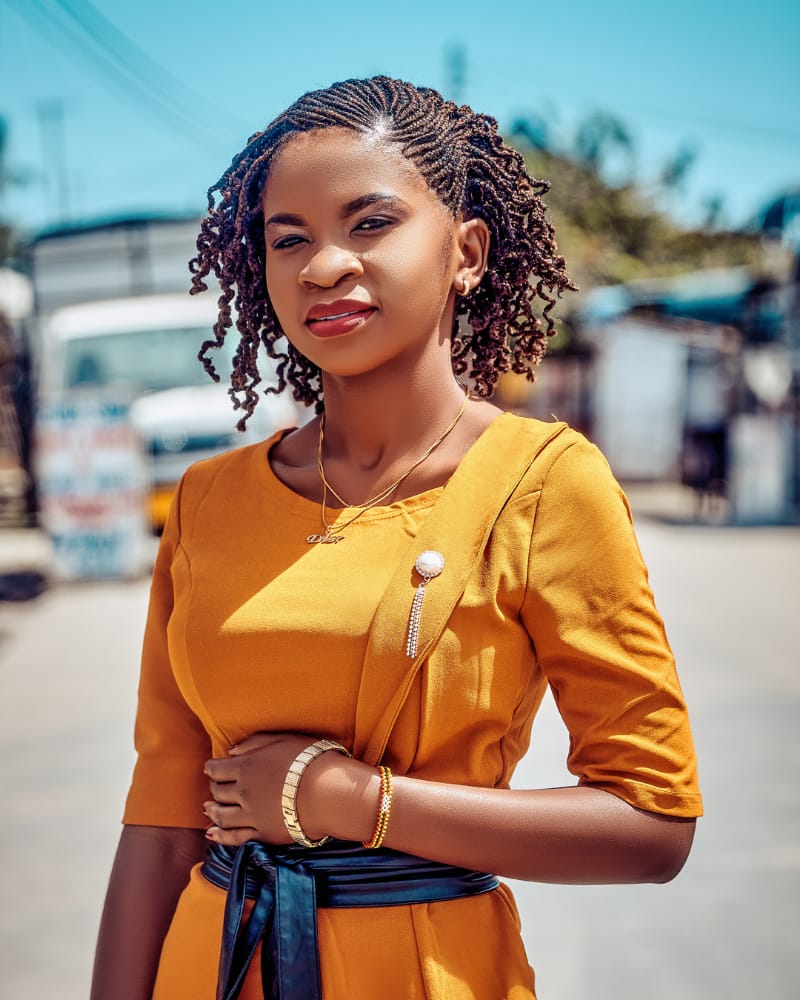 Janelly__og's tweet photo. Makeup 💄by us J&amp;S,  nywele by us , 📷 by Jay kimodo https://t.co/Y0DncrmUXh