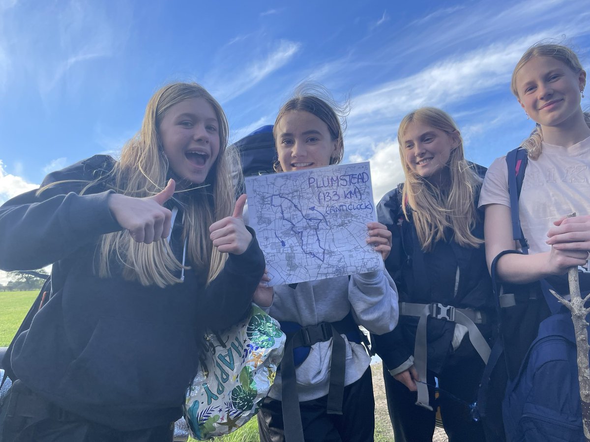 dofehobart's tweet photo. Congratulations Yr11 @HobartHigh DofE…a successful assessed weekend completed! Great effort by all! Thank you to all staff who came out to support and DofE dog Buddy 🐶! 👏⭐️🏕️🥾🗺️ https://t.co/NMxW88yT1H