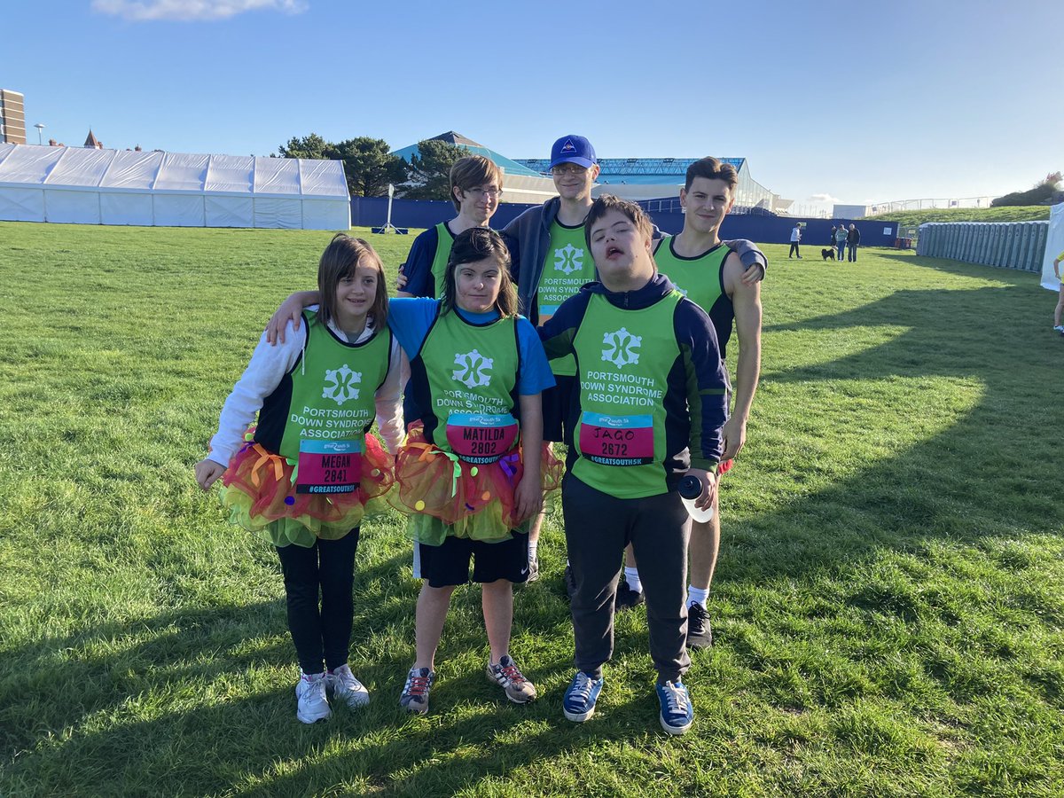 LucyScoular's tweet photo. It was wonderful to see PGS_Whitcombe running the @Great_Run 5km to support @PortsmouthDSA. Thank you so much! 💚 https://t.co/zCgB3Q5amc