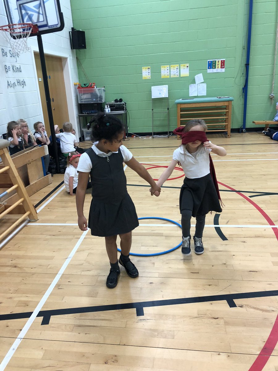 Cuiken_Primary's tweet photo. P1, P1/2 and P2 enjoyed learning about the senses going round different stations in the gym hall! Se great teamwork going on in our sight station 💙 https://t.co/LIQkTqFYd5