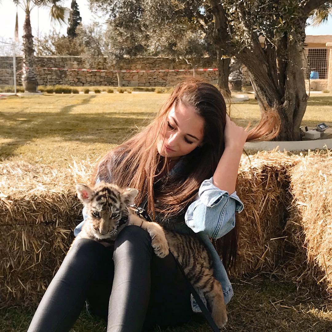 Hey , Cutie 😘😊