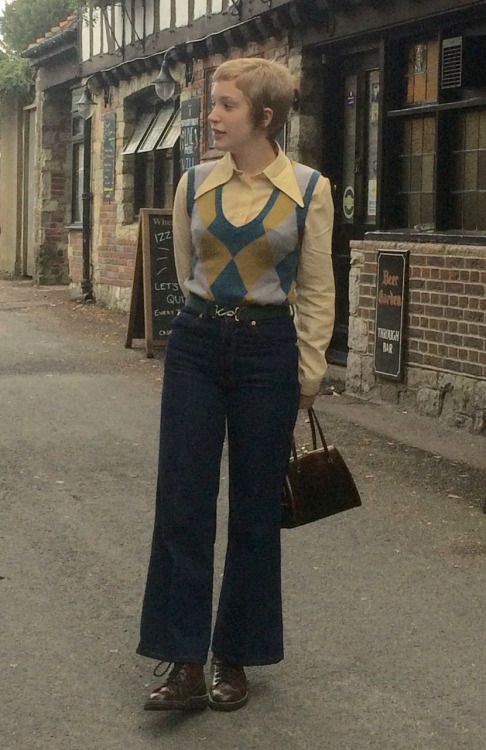 Totallywired65's tweet photo. #suedehead #mods #newmod #suedeheads #70s #modrevival #suedeheadstyle #modstyle #modcool #lookinsharp #70s #70sretro https://t.co/2rLFPfqyrY