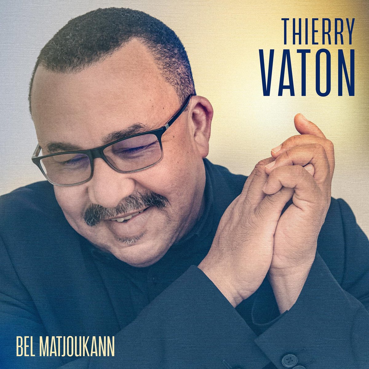 RFI_EPOPEE's tweet photo. De longue date, Thierry Vaton brille en qualité d’instrumentiste, compositeur, arrangeur, pour Angélique Kidjo, Miriam Makeba, Idrissa Diop, Andy Narell, etc… Thierry Vaton annonce enfin son premier album solo dont la sortie est prévue le 28 octobre. Félicitations 👏 https://t.co/ny0c8L1BFJ