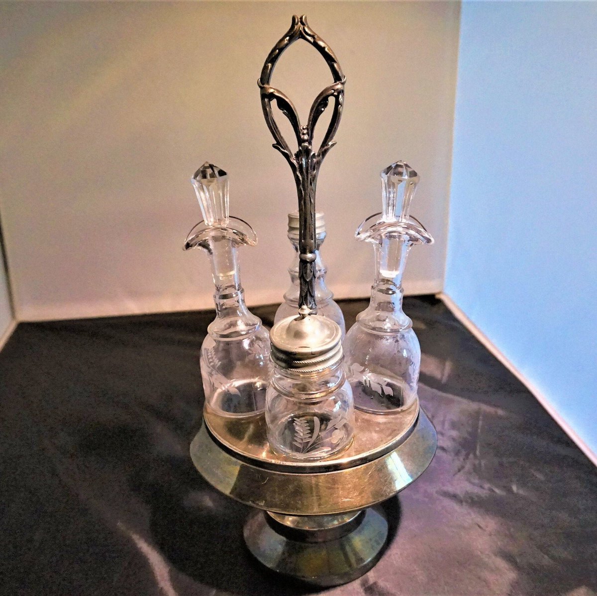 sherry71759's tweet photo. Excited to share the latest addition to my #etsy shop: Antique Silver Plated Cruet Castor Etched Glass Crystal Bottles Home Decor Vintage Rare Find Mothers Day Gift For Her Same Day Free Shipping https://t.co/GfbdW6n8lf #silver #birthday #christmas #clear #metal #etche https://t.co/gebil6oEhv