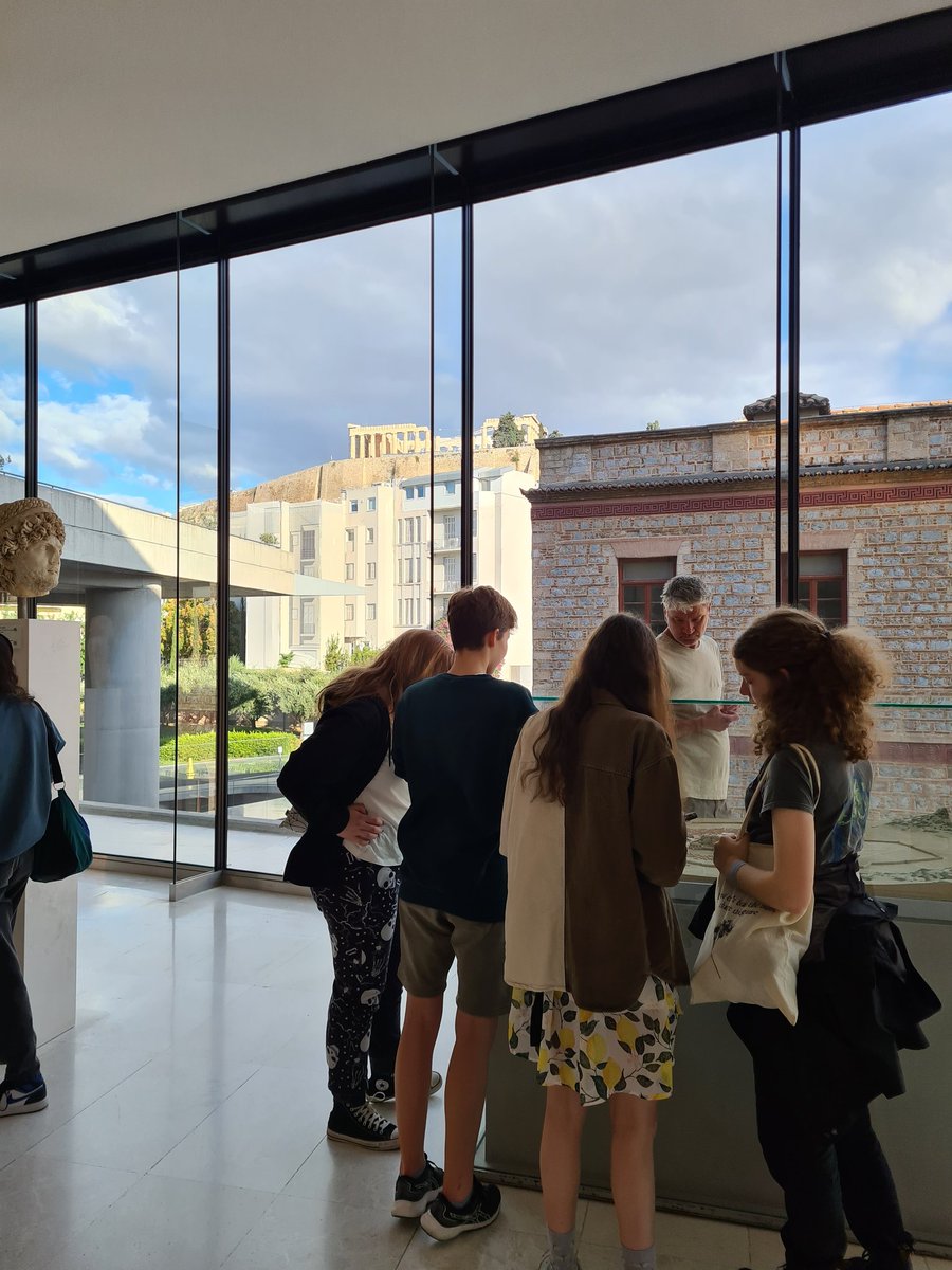 SHSClassics's tweet image. The Acropolis museum is AMAZING! Beautifully curated displays which pose some interesting questions on who should have the marbles... @SurbitonHigh Now onto Delphi...🙏🦅🦅🏛 #ifyouknowyouknow