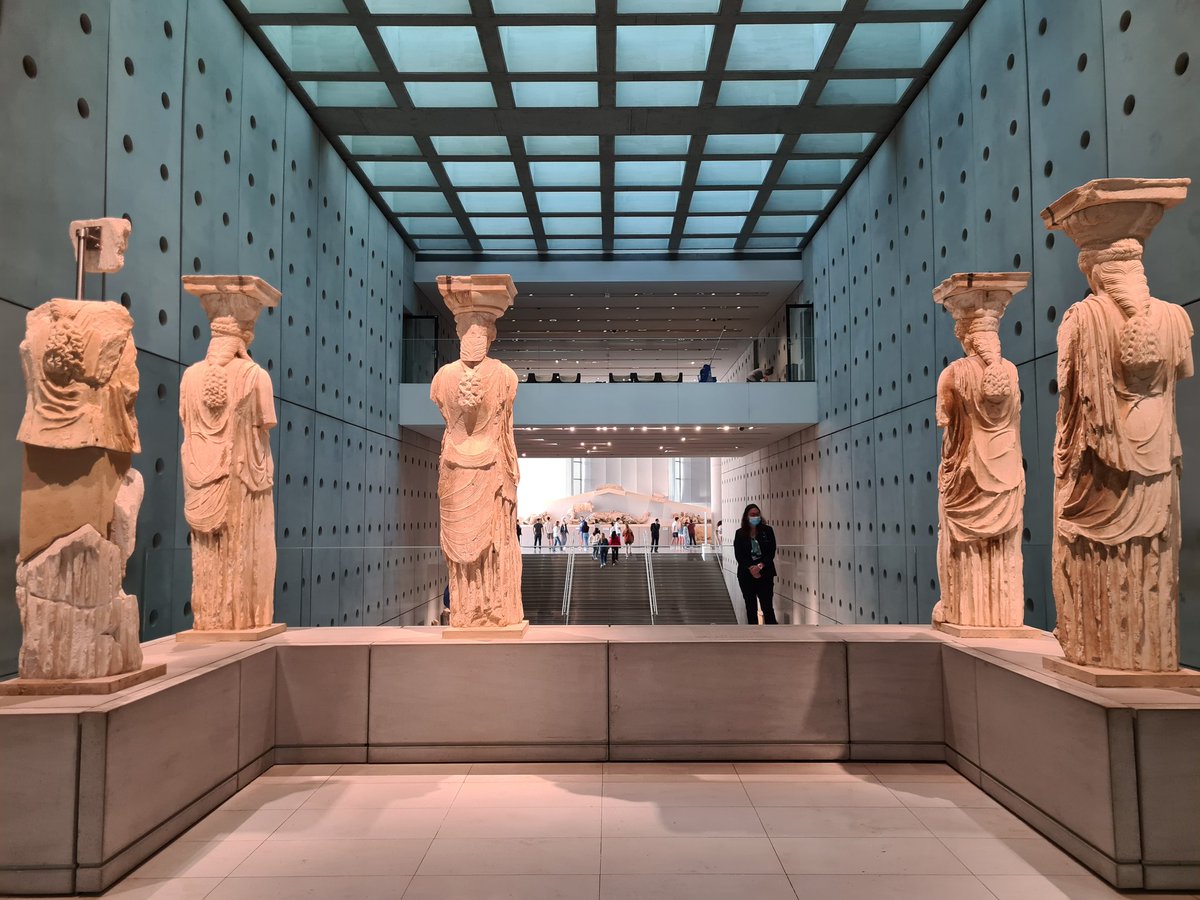 SHSClassics's tweet image. The Acropolis museum is AMAZING! Beautifully curated displays which pose some interesting questions on who should have the marbles... @SurbitonHigh Now onto Delphi...🙏🦅🦅🏛 #ifyouknowyouknow