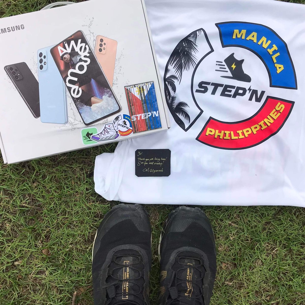 whybebothered's tweet photo. Morning run to StepNdesal PH meet up and won a prize. Thank you and twas noice meeting you! @CM_Gilgamesh #STEPN #1000kmclub #earlybird #season1club #morningrunforbreakfast https://t.co/Q9xLsTa8DU