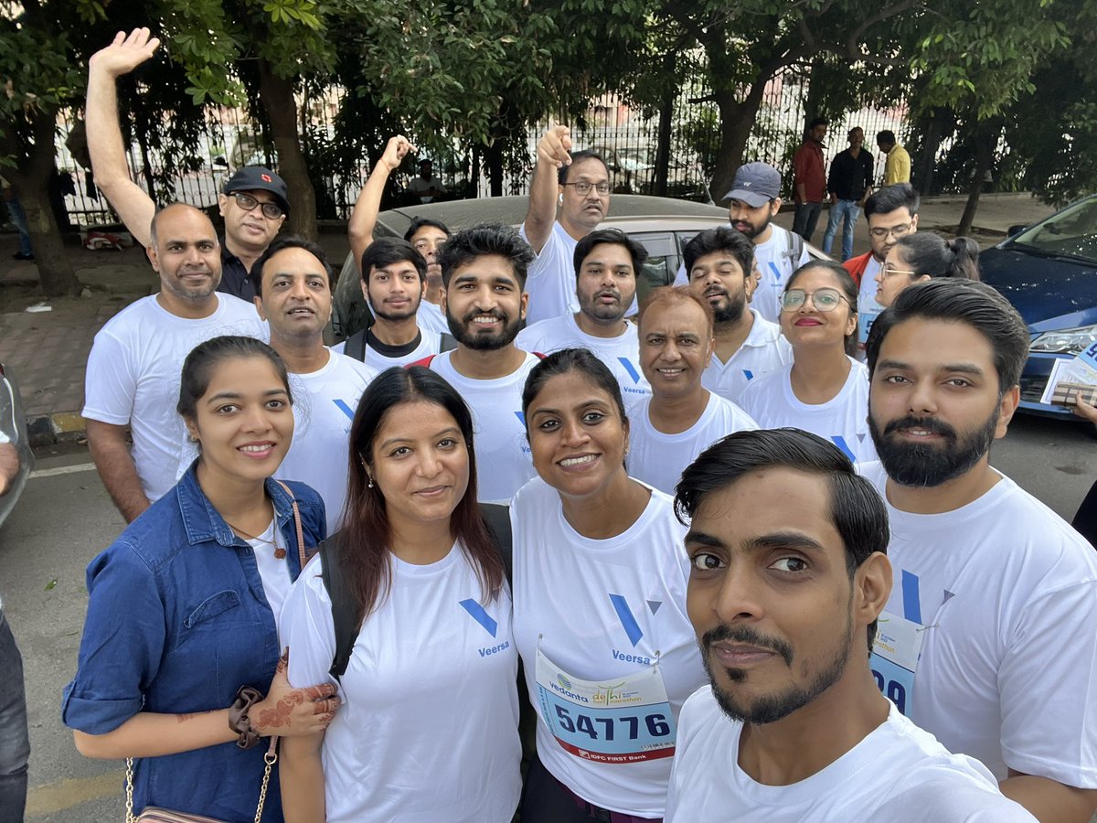 sudeb2014's tweet photo. A team that runs together … Veersa runners at the Great Delhi Run #vCare #Veersarunnners @VeersaTech https://t.co/rIdRgDWTm0