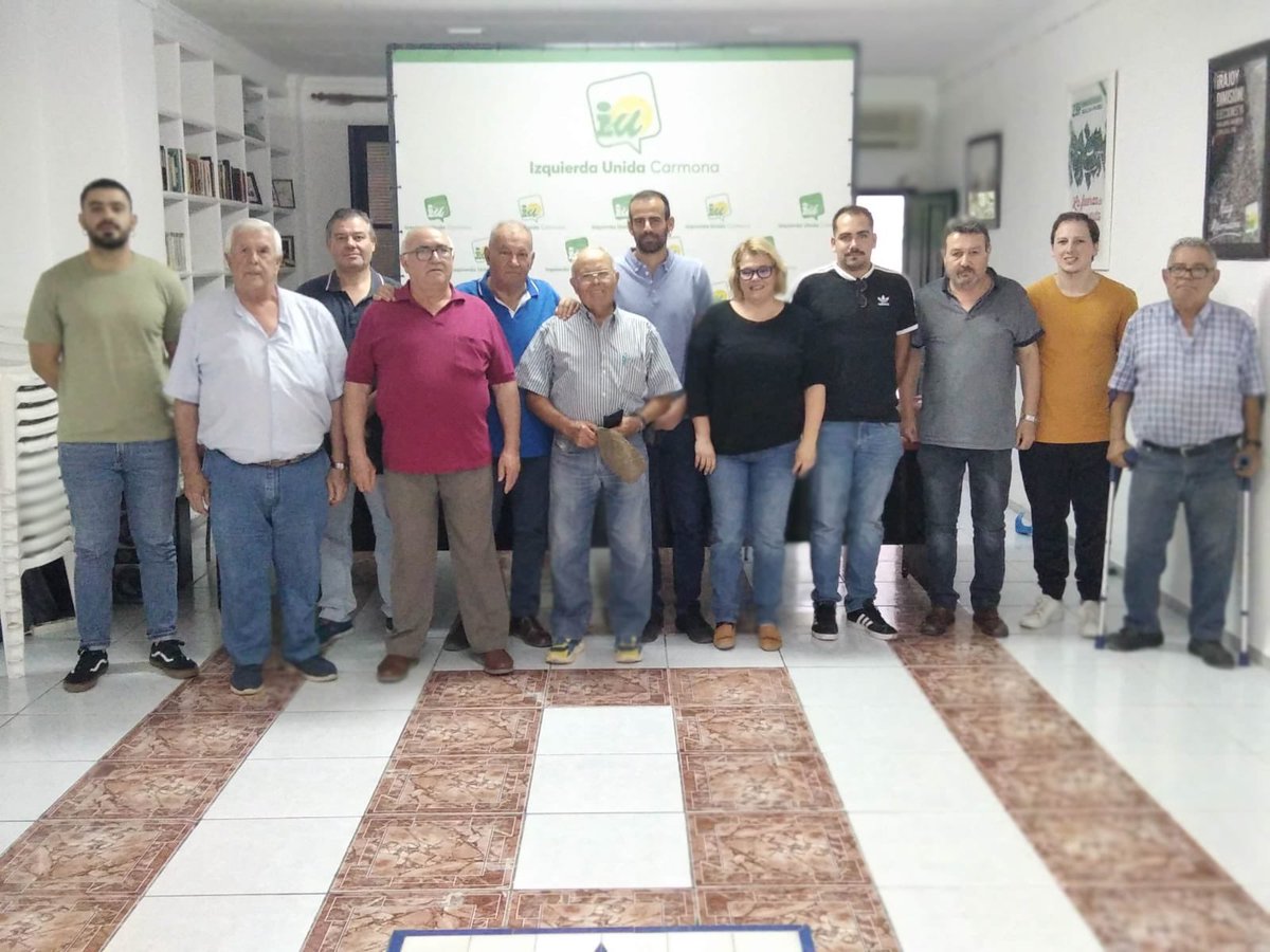 PCA_sevilla's tweet photo. ‼️La dirección provincial del PCA mantuvo el viernes una reunión de trabajo con el núcleo del @PcaCarmona. https://t.co/PWFwMeI2xC