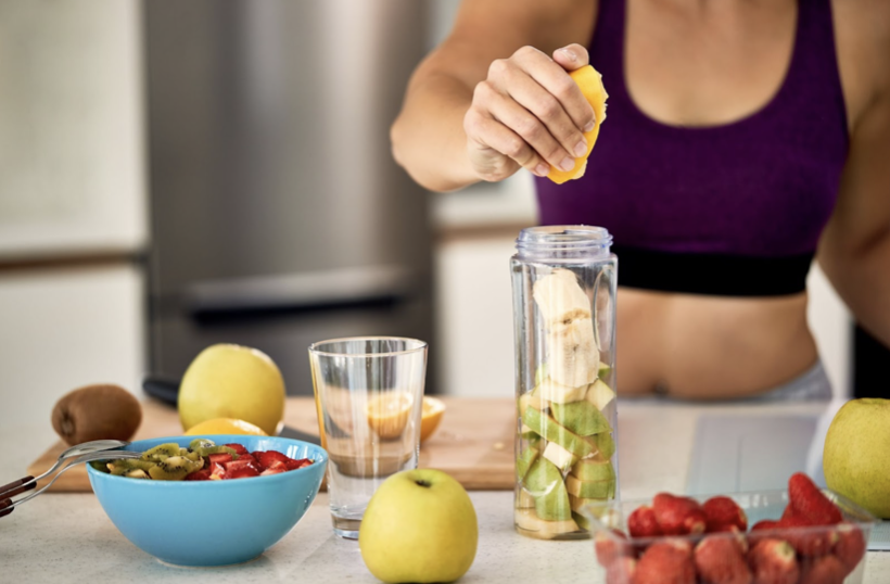 deportegob's tweet photo. ⚠️ El 16% de adultos y 10% de menores en España padece obesidad
Hoy, #DíaDeLaAlimentación, recordamos la importancia de una alimentación sana y equilibrada 🍏 sumada a la actividad física diaria 🚴🏽
Porque 𝐝𝐞𝐩𝐨𝐫𝐭𝐞 + 𝐛𝐮𝐞𝐧𝐨𝐬 𝐚𝐥𝐢𝐦𝐞𝐧𝐭𝐨𝐬 = 𝐒𝐀𝐋𝐔𝐃 https://t.co/8NQIGow1s0