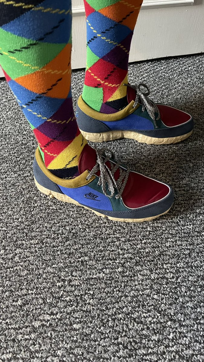 Hoodie1973's tweet image. Cheeky little 
#socksoutsunday 
@SockCouncil