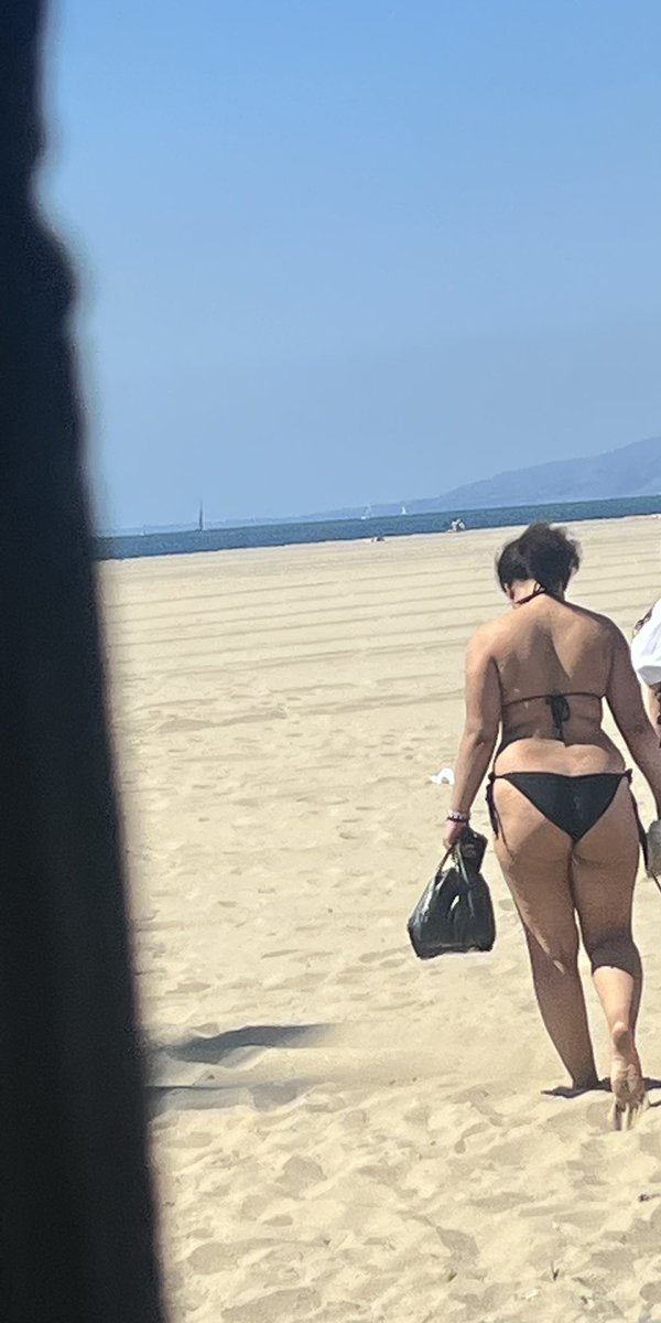 Beach__Creep's tweet photo. #CollegeCutie #CollegeBooty #VeniceBeachCreep #VeniceBeach https://t.co/CbEJdSYhbS