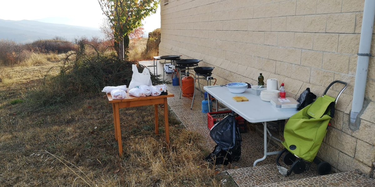 Astronavarra's tweet photo. Todo preparado en @astro_guirgui para recibir a las personas inscritas a la visita en los #EncuentrosTransfonterizos #ETAA #RTAA #AAMHT https://t.co/II5h2wxJhq