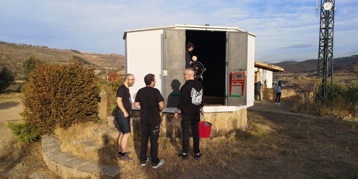 Astronavarra's tweet photo. Todo preparado en @astro_guirgui para recibir a las personas inscritas a la visita en los #EncuentrosTransfonterizos #ETAA #RTAA #AAMHT https://t.co/II5h2wxJhq
