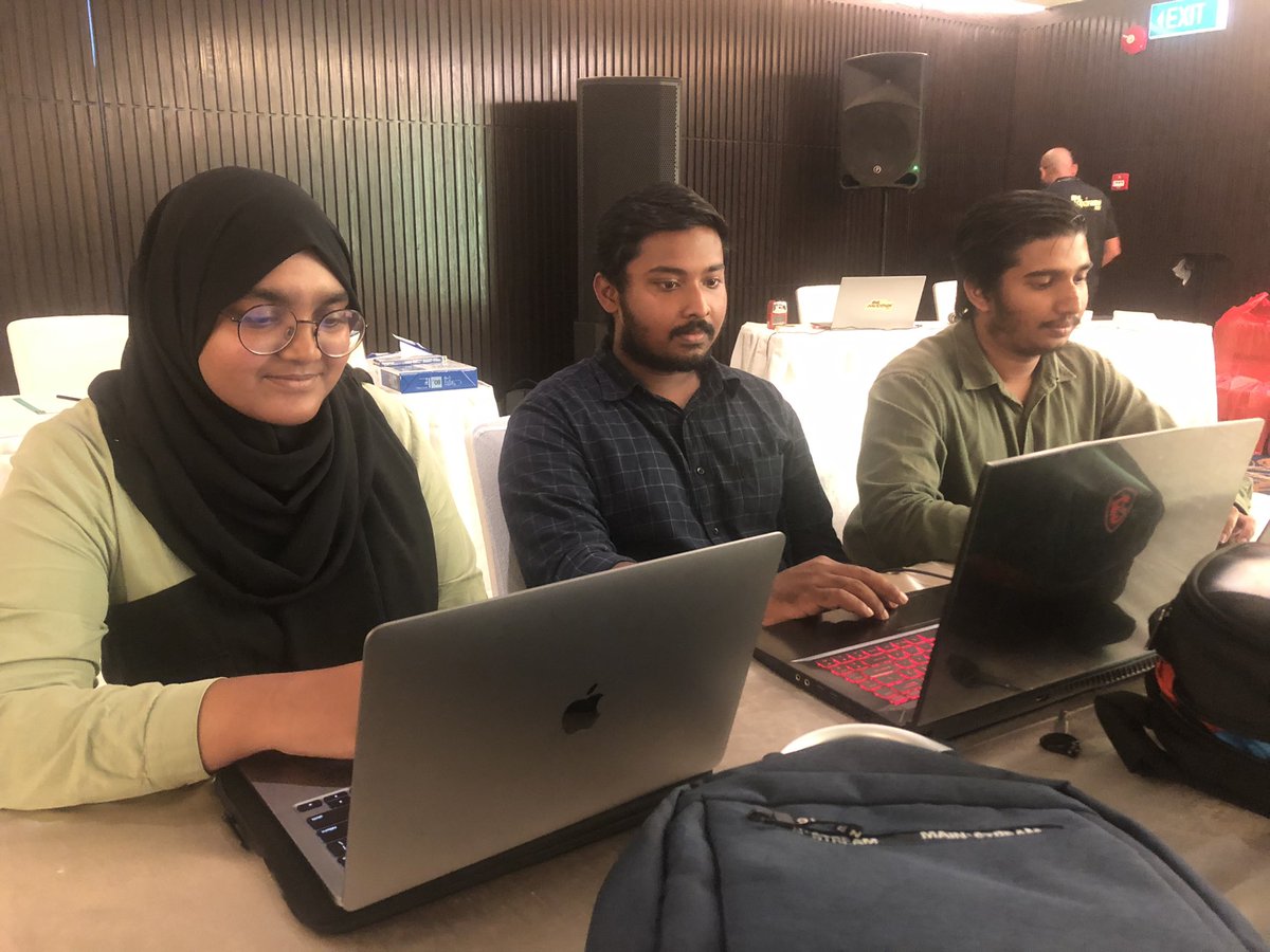 TheRealiRFAN's tweet photo. #BMLHackathon #BMLHackathon2022 @bankofmaldives https://t.co/gOXqrDtY1D