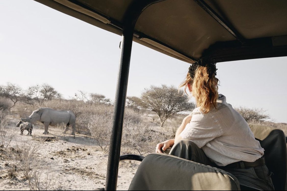 lilyjamesIT's tweet photo. lilyjamesofficial: “ I've been awestruck by the natural beauty and the vibrant communities l've seen in Botswana. To know so much of this land-over 1,000 square miles globally is protected by the natural diamond industry makes me incredibly proud to be @onlynaturaldiamonds [..] https://t.co/13SnVTGuxe