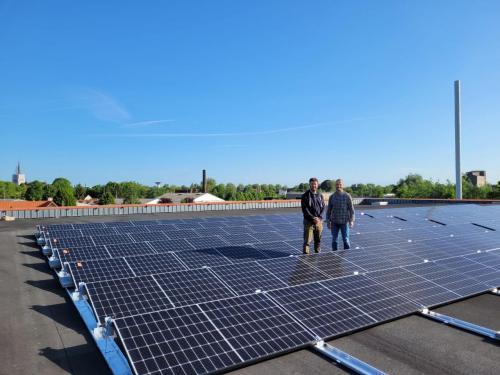 VDNLambersart's tweet photo. À Quesnoy-sur-Deûle, on va fêter l’énergie et inaugurer les panneaux solaires de Festi’Val https://t.co/0BcMlORJ1g https://t.co/RMm34iFWYJ