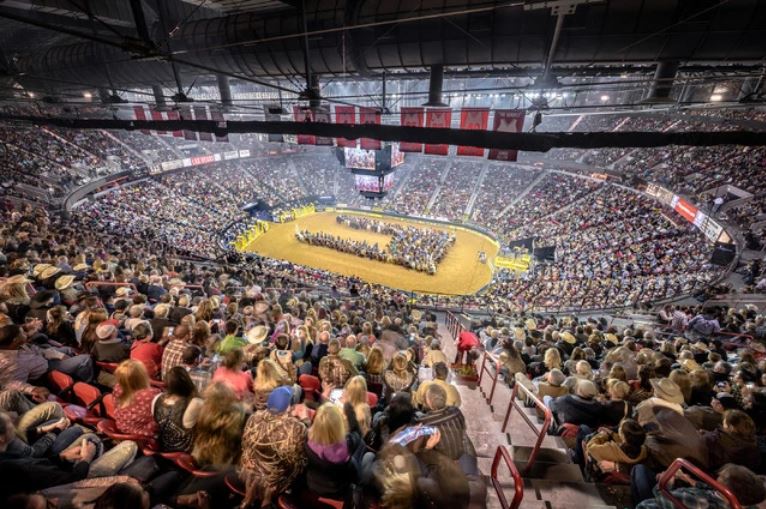 The Wrangler NFR, which returns to the Thomas &amp; Mack Center in Las Vegas Dec. 1-10, 2022, will feature the top 119 contestants in the world for a 10-day competition to determine the winners of the coveted PRCA Gold Buckle and a share of the $10.257 million purse.